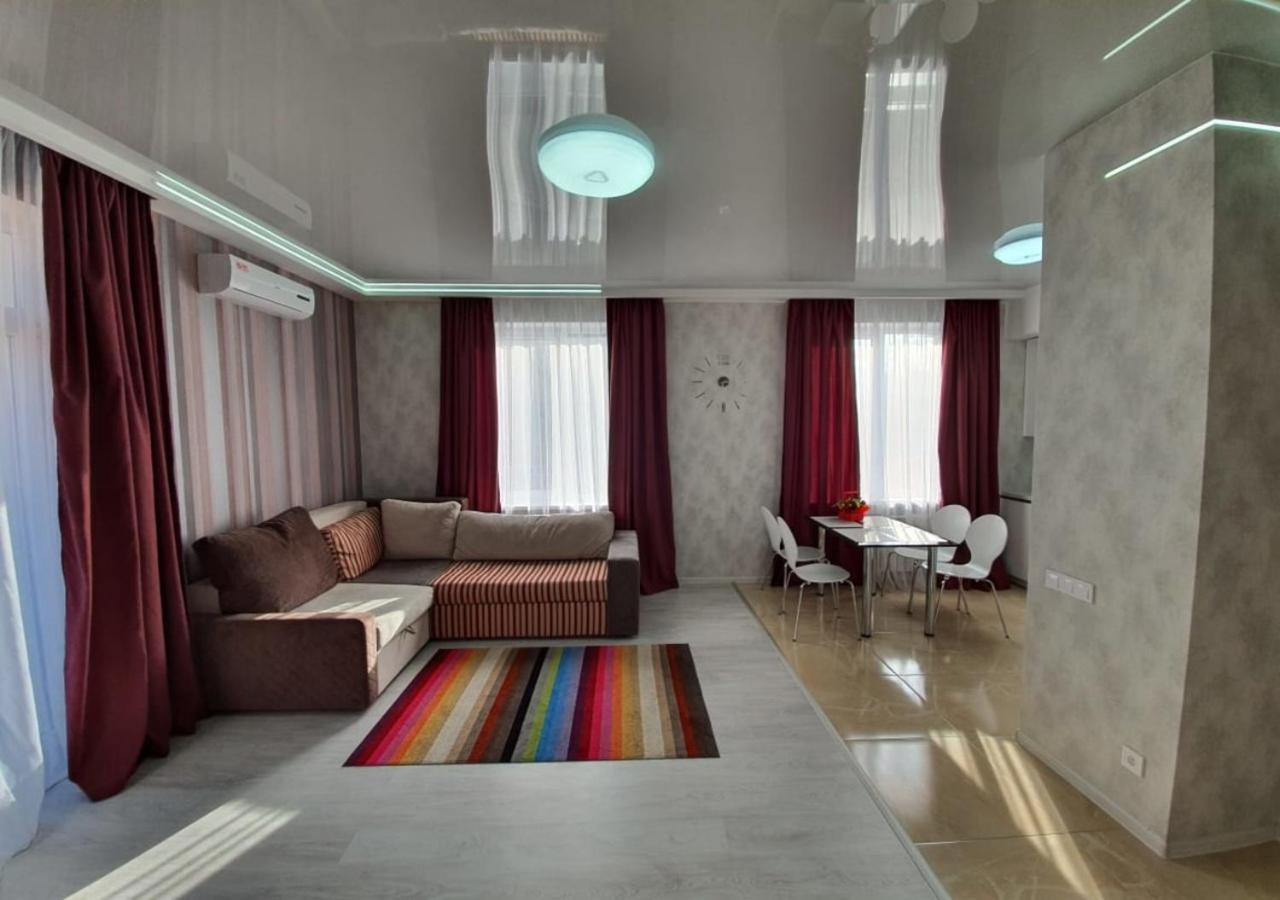 Lux New Apartment 2019 Kharkiv Extérieur photo