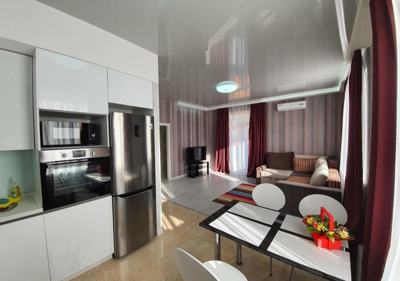 Lux New Apartment 2019 Kharkiv Extérieur photo